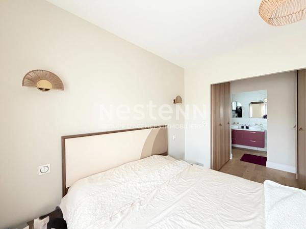 PESSAC- CAMPONAC - Maison Contemporaine 6 pièce(s) 146 m2 - 4ch - Piscine - Jardin - Garage