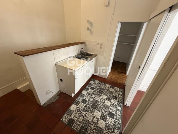 CROIX ROUSSE - T2 non meublé -RUE DES PIERRES PLANTEES