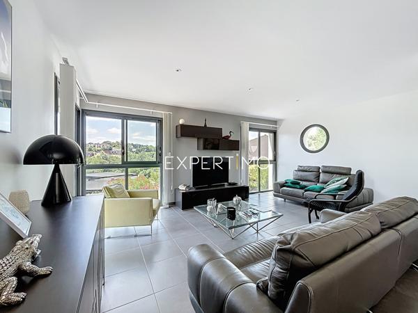 Nailloux (31560) Maison Contemporaine à Nailloux 5 pièces, 153 m² env. avec sous-sol complet et terrasses sise sur une parcelle