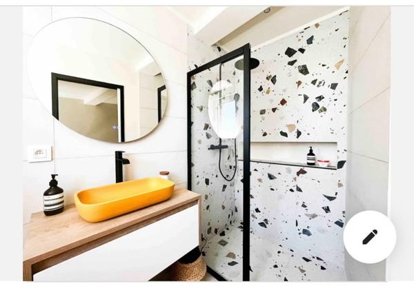 Appartement Olmeto  village 2 pièce(s) 32 m2  avec petit balcon