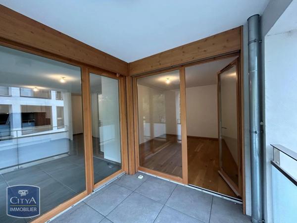 Appartement à louer 3 pièces 60m²