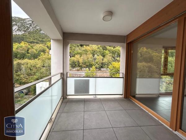 Appartement à louer 3 pièces 60m²