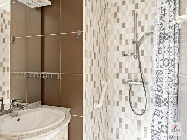 Maison Precigne 8 pièce(s) 125.67 m2