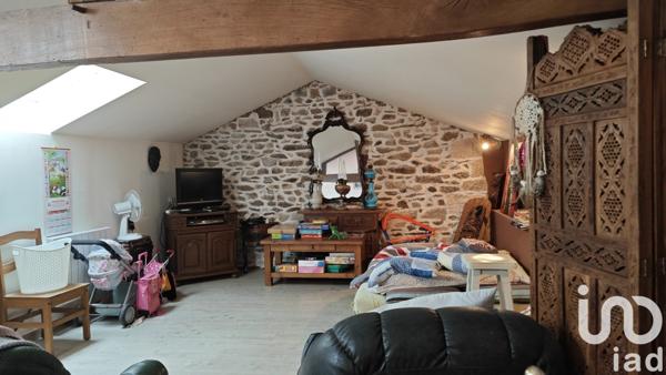 Maison rustique 9 pièces de 190 m² à Saint-Pardoux (79310)