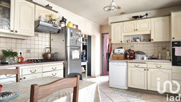 Maison rustique 9 pièces de 190 m² à Saint-Pardoux (79310)