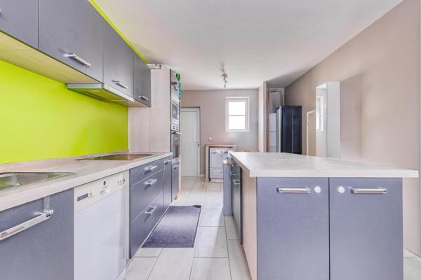 Christophe Michaudelle – EXLUSIVITE - CAPIFRANCE vous propose Nanteuil lès Meaux : Proche des commodités, maison de ville bien entretenue - 6 pièces - 5 chambres - 2 WC