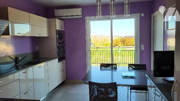 A vendre à CHOUILLY - maison récente de qualité