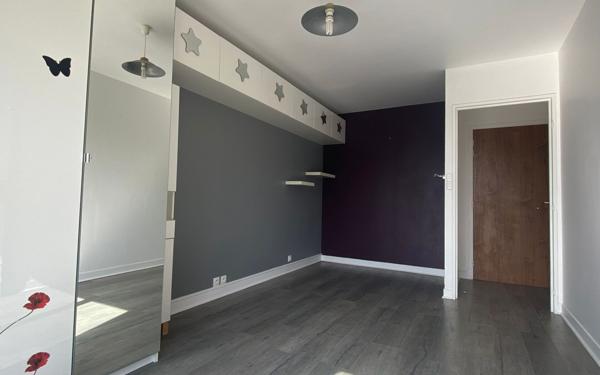 Appartement à louer    1 pièce •  La Varenne - Saint-Maur-des-Fossés