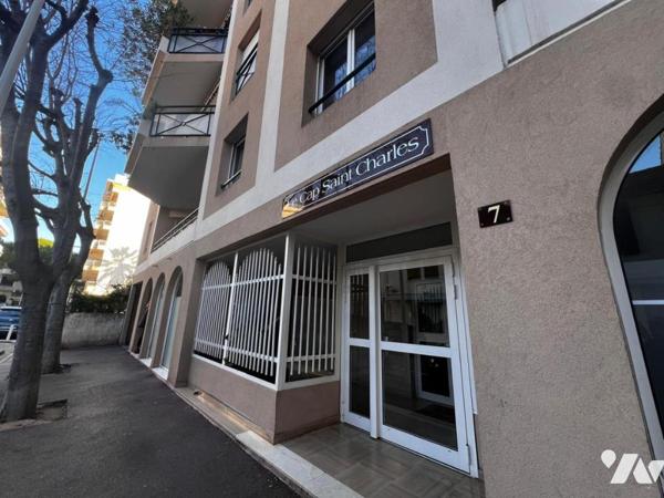 7 rue St Charles JUAN LES PINS / Cave Double de 6m²