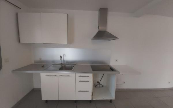 Maison à louer    4 pièces •  Gigean