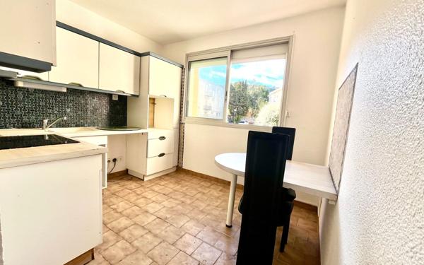 Appartement à vendre    2 pièces •  Sète