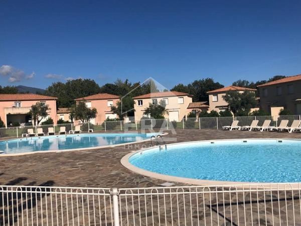 Appartement T2  dans résidence avec piscine et jardin