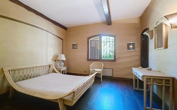 Maison à vendre    5 pièces •  Valbonne