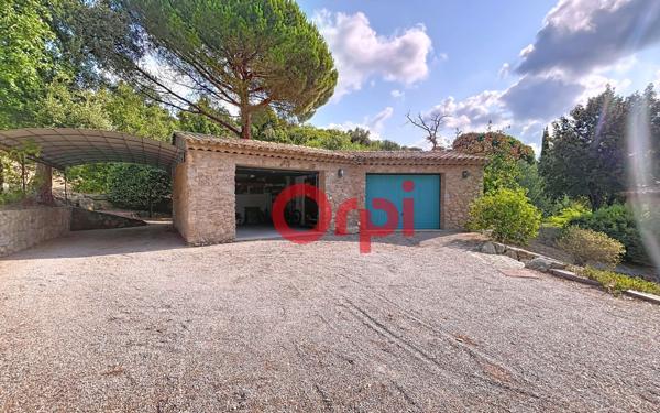 Maison à vendre    4 pièces •  Le Plan-de-la-Tour