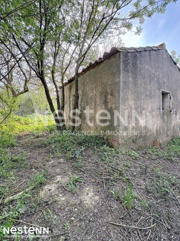 Terrain agricole et de loisirs de 4 558 m² -cadre boisé, puits, cabanon en dur cadastré de 14 m² - Narbonne