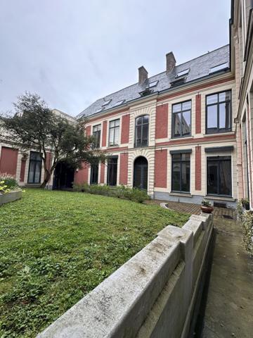 Appartement entiérement rénové