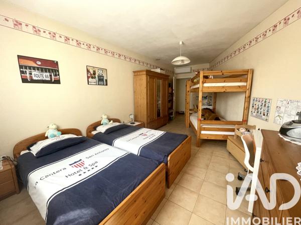 Maison à vendre 8 pièces 213 m² Alès