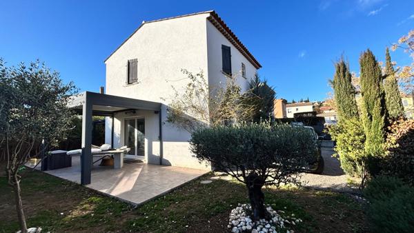 Maison 3  Chambres avec garage