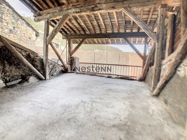 Immeuble à rénover avec potentiel de six appartements secteur Boussens