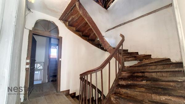 Immeuble à rénover avec potentiel de six appartements secteur Boussens