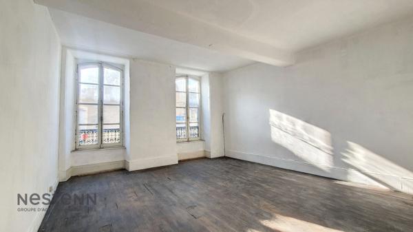 Immeuble à rénover avec potentiel de six appartements secteur Boussens