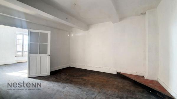 Immeuble à rénover avec potentiel de six appartements secteur Boussens