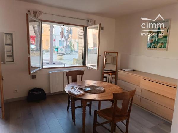 À louer – Charmant studio meublé au cœur de L'Isle-sur-la-Sorgue