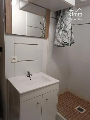À louer – Charmant studio meublé au cœur de L'Isle-sur-la-Sorgue