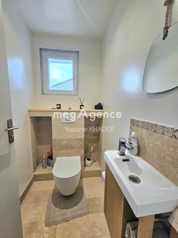 Maison à Cholet, 49300 - 6 pièces 185m²