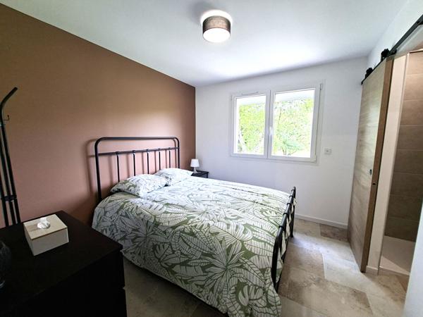 Maison de caractère en pierre 200m² sur parcelle 15725m² CRUAS 07350