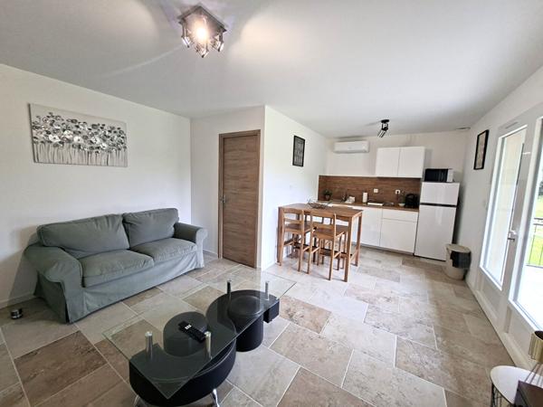 Maison de caractère en pierre 200m² sur parcelle 15725m² CRUAS 07350