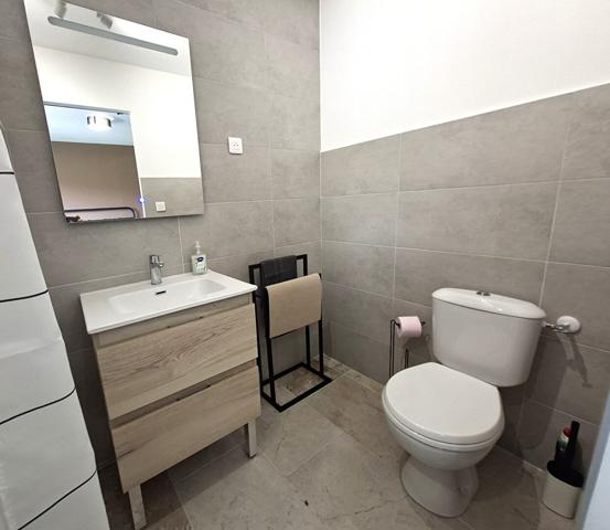 Maison de caractère en pierre 200m² sur parcelle 15725m² CRUAS 07350