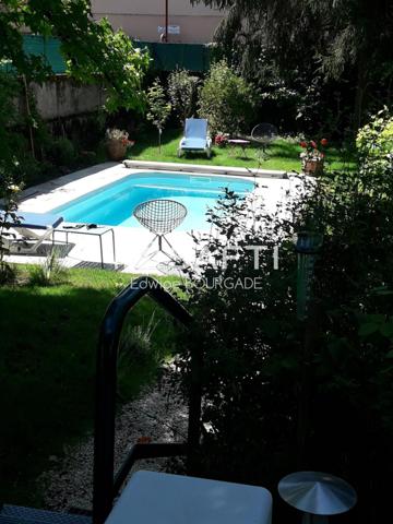 Cahors centre maison avec gîte et piscine