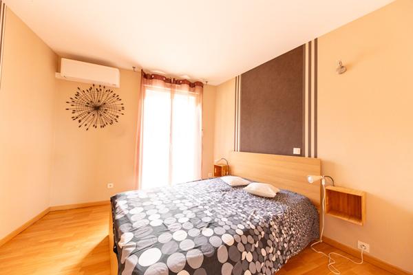 Maison spacieuse et lumineuse avec studio vue imprenable Tanneron