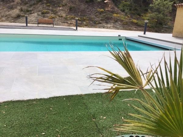 Magnifique propriété composée d’un ensemble de deux maisons, d’une piscine et diverses dépendances sur un peu plus de 5 hectares.<br/>Magnificent property consisting of a set of two houses, a swimming pool and various outbuildings on just over 5 hectares