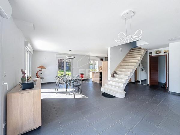 LAMORLAYE  Maison familiale récente  DPE B