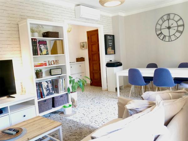 Dans  résidence sécurisée  en centre-ville, bel appartement T4  de 78.05 m²  avec balcons + cave