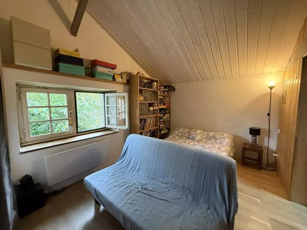 Charmante maison en pierre avec beau parc