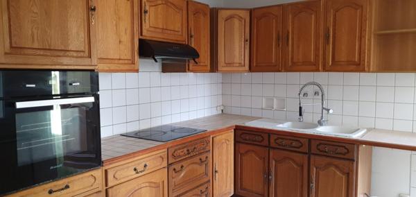 Dormans (51700) MAISON DE VILLE avec GARAGE et STUDIO