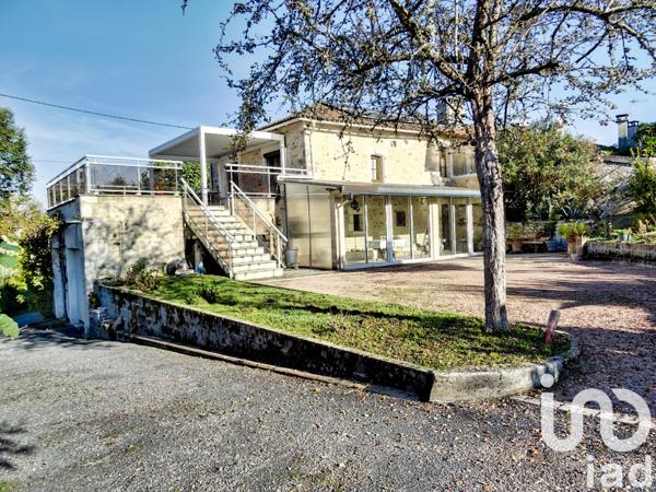 Maison à vendre 11 pièces 246 m² Sainte-Croix-de-Mareuil