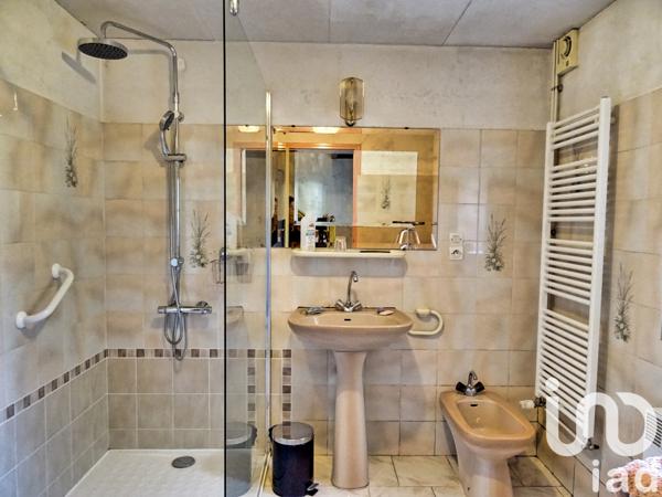 Maison à vendre 11 pièces 246 m² Sainte-Croix-de-Mareuil