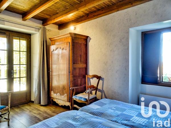 Maison à vendre 11 pièces 246 m² Sainte-Croix-de-Mareuil