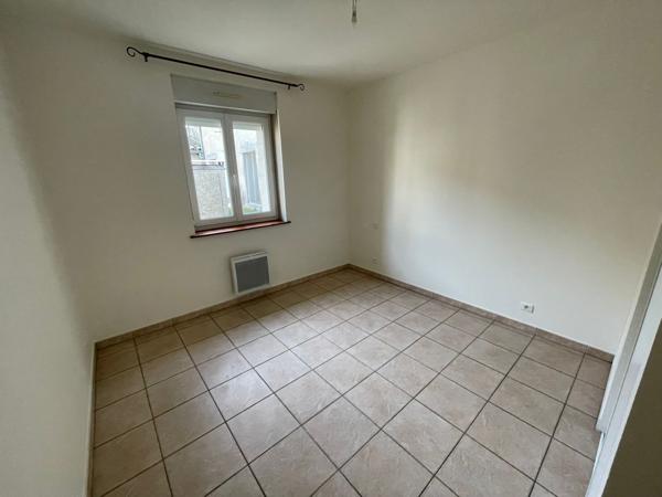 Maison de village avec garage et jardin Sainte-Eulalie (11170)