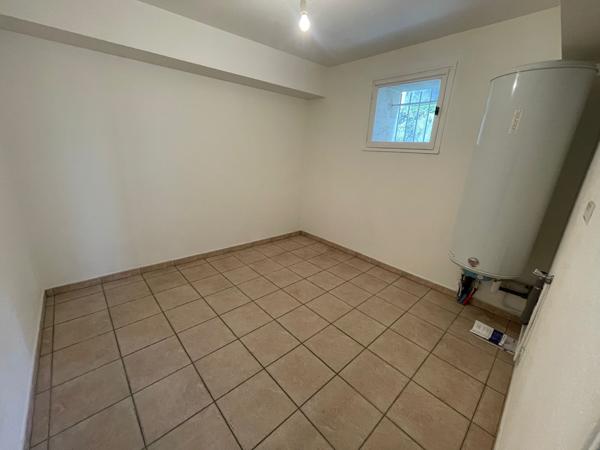 Maison de village avec garage et jardin Sainte-Eulalie (11170)