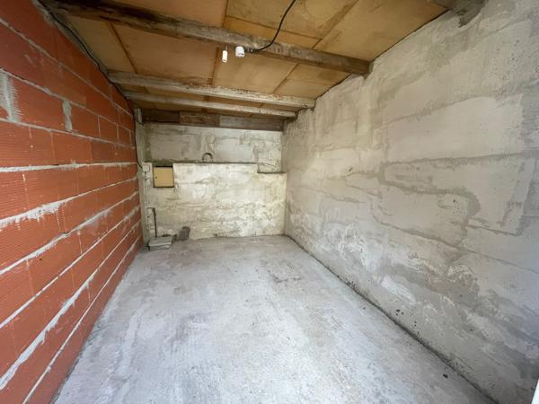 Maison de village avec garage et jardin Sainte-Eulalie (11170)