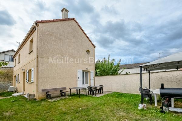 Maison 5 pièces-100m2-PERSAN centre