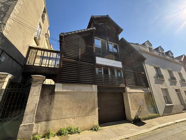 Immeuble de bureaux à louer ou vendre Nantes parking en rez de chaussée