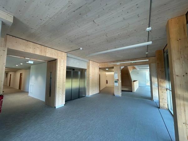 VIASILVA - BUREAUX NEUFS A VENDRE - DIVISIBLES