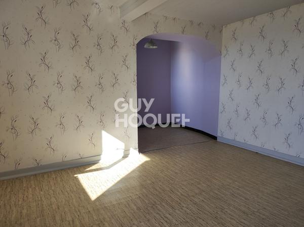 Maison située à Cezay de 105 m2 avec dépendances