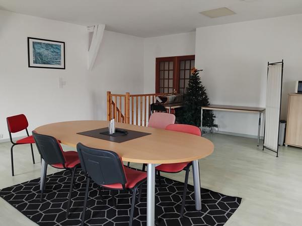 Local commercial Doue En Anjou 3 pièce(s) 95.33 m2